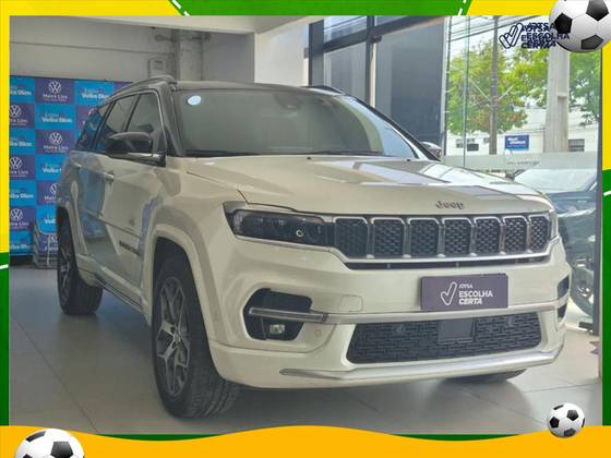JEEP COMMANDER 1.3 T270 TURBO FLEX OVERLAND AT6 JEEP COMMANDER 1.3 T270 TURBO FLEX OVERLAND AT6